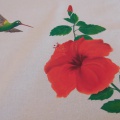 c. d. t. Hibiscus rouge et colibri 2 toile utilisée ameublement.
